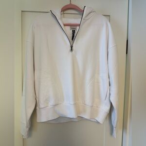 NWT Medium Vuori White Restore OS Half Zip Hoodie